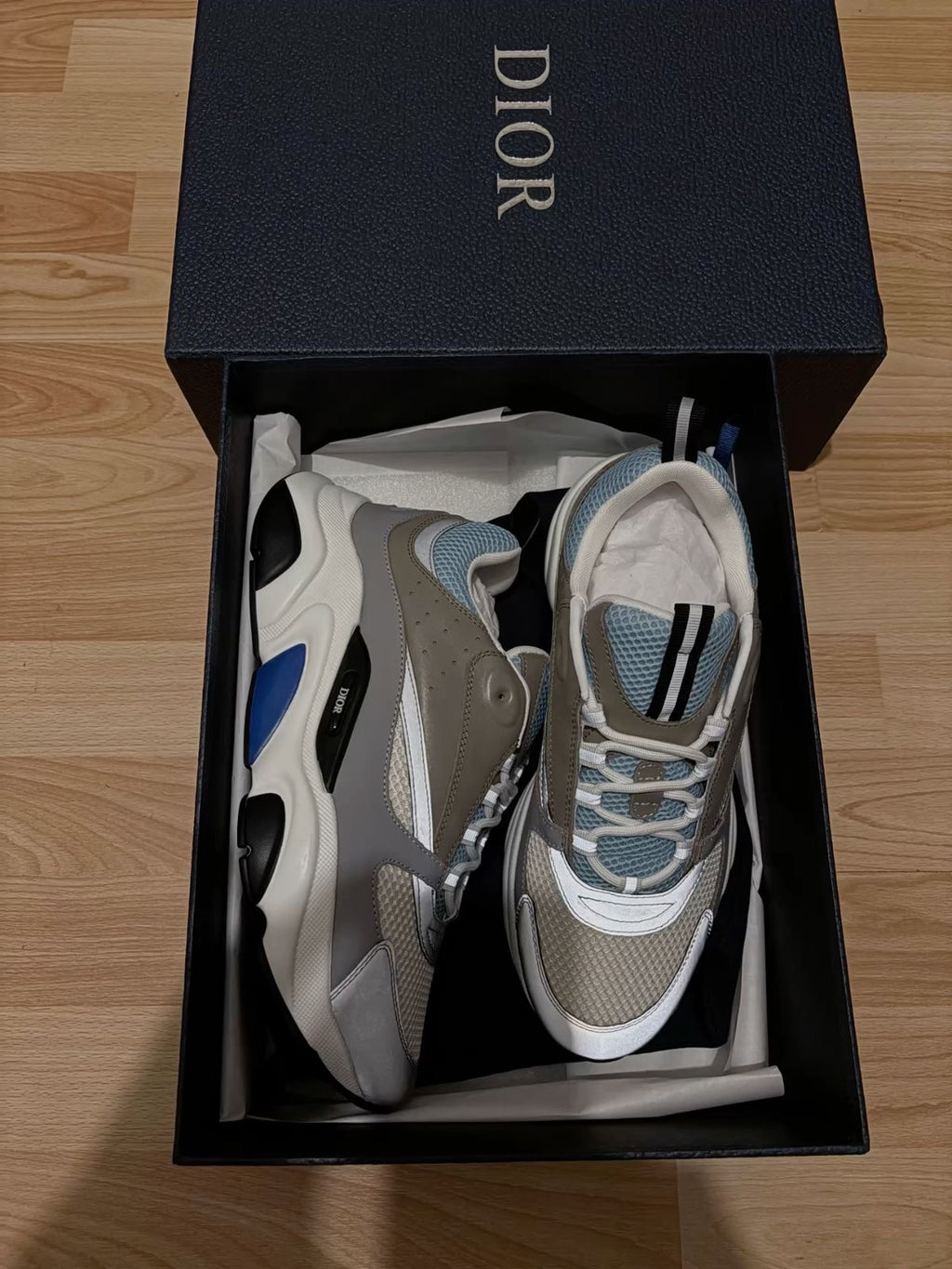 Sport casual sneakers